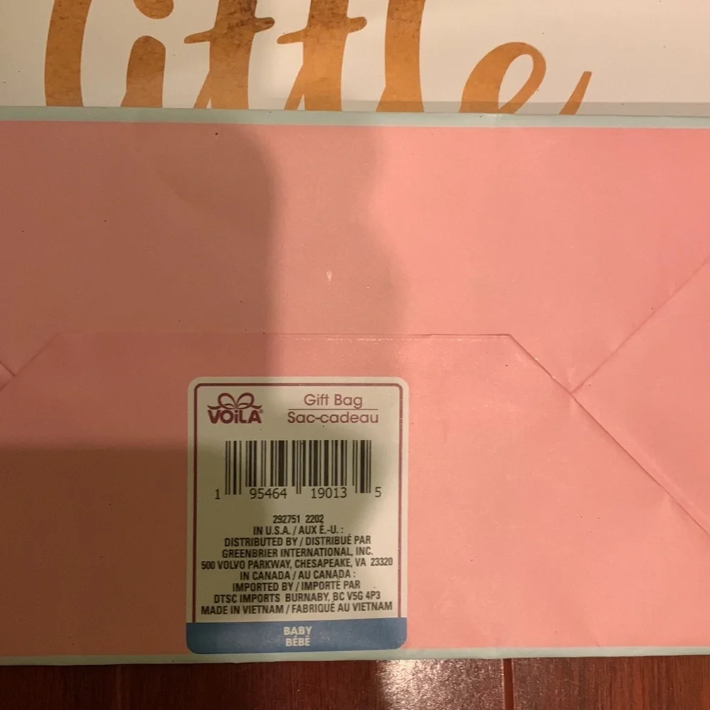 2 voila baby gift bags med size